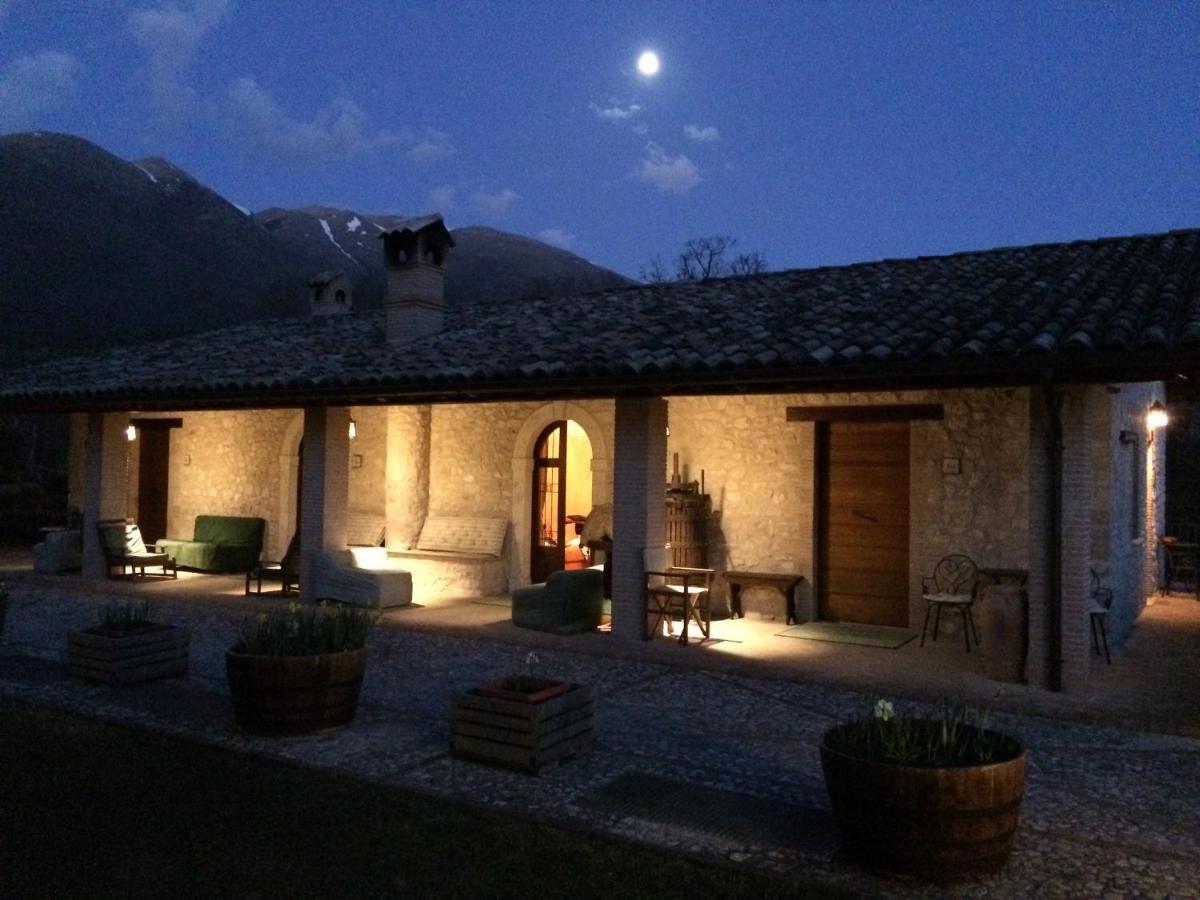Agriturismo Casale Nel Parco Dei Monti Sibillini Norcia Zimmer foto