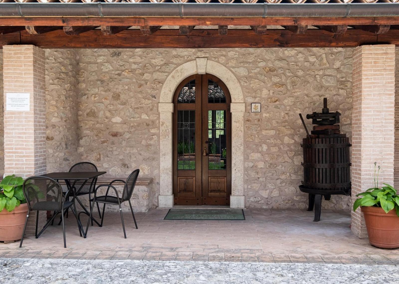 Agriturismo Casale Nel Parco Dei Monti Sibillini Norcia Exterior foto